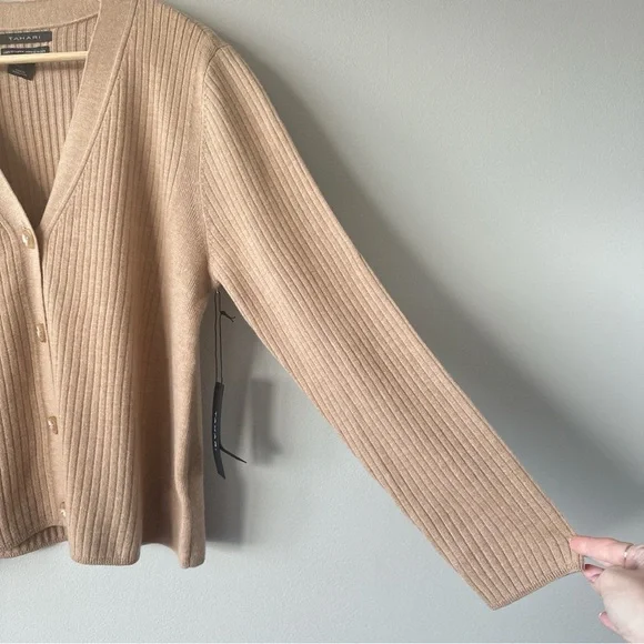 Tahari 100% extra fine merino wool sweater cardigan LG New with tags! - Picture 4 of 13